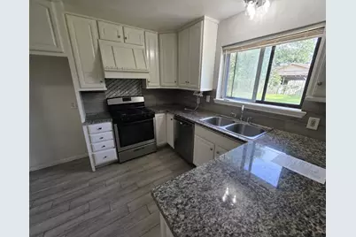 1 Linda Lane, West Columbia, TX 77486 - Photo 5