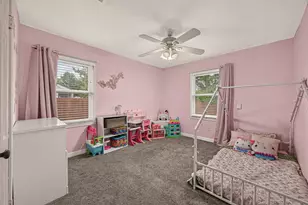 10914 La Crosse St, Jacinto City, TX 77029 - Photo 9