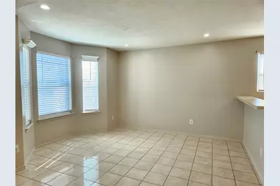 9119 Regents Cove Court, Houston, TX 77099 - Photo 7
