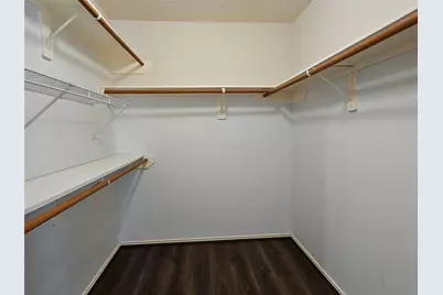 9119 Regents Cove Court, Houston, TX 77099 - Photo 13