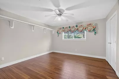 5 Briarwood Drive E, Conroe, TX 77301 - Photo 39