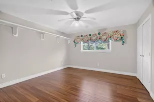 5 Briarwood Dr E, Conroe, TX 77301 - Photo 39