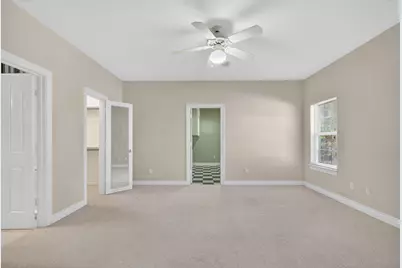 5 Briarwood Drive E, Conroe, TX 77301 - Photo 33