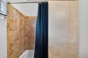 9402 Meadowcroft Dr, Houston, TX 77063 - Photo 23