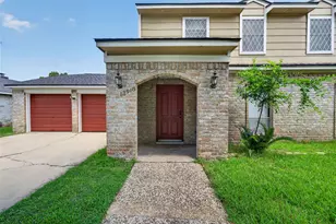 13918 Wickersham Ln, Houston, TX 77077 - Photo 37