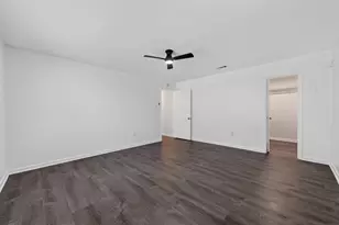 13918 Wickersham Ln, Houston, TX 77077 - Photo 17