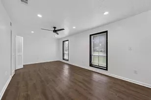 13918 Wickersham Ln, Houston, TX 77077 - Photo 3