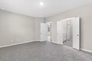 2010 W Darlington Oaks Ct, Conroe, TX 77304 - Photo 11