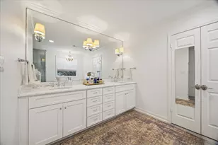 7603 Windswept Ln, Houston, TX 77063 - Photo 17