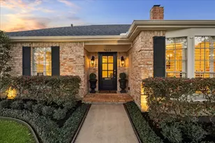 7603 Windswept Ln, Houston, TX 77063 - Photo 3