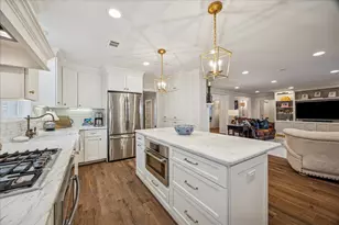 7603 Windswept Ln, Houston, TX 77063 - Photo 11