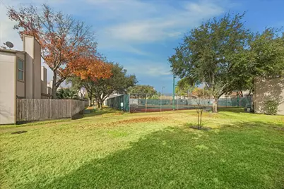 880 Tully Road #13, Houston, TX 77079 - Photo 5