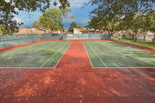 880 Tully Rd, Houston, TX 77079 - Photo 23