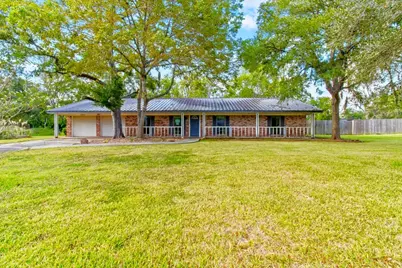 6930 S Oak Bend Drive, Alvin, TX 77511 - Photo 1