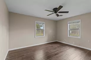 6930 S Oak Bend Dr, Alvin, TX 77511 - Photo 13