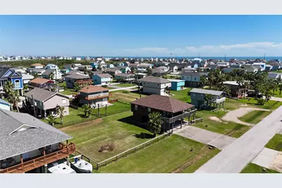 4015 Navarro Drive, Galveston, TX 77554 - Photo 17