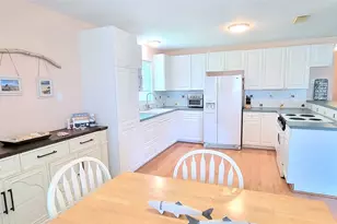 4015 Navarro Dr, Galveston, TX 77554 - Photo 3