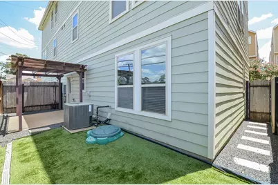 3307 Home Point Drive, Houston, TX 77091 - Photo 29
