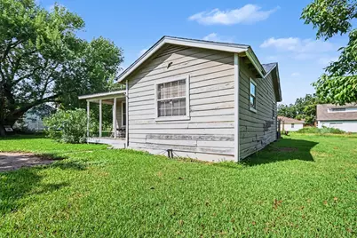 1724 N Avenue S, Freeport, TX 77541 - Photo 25