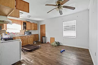 1724 N Avenue S, Freeport, TX 77541 - Photo 11