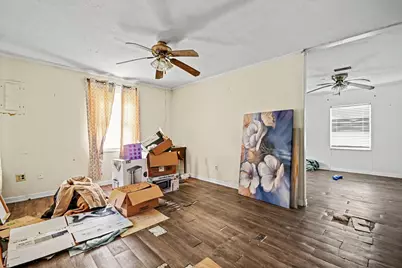 1724 N Avenue S, Freeport, TX 77541 - Photo 9