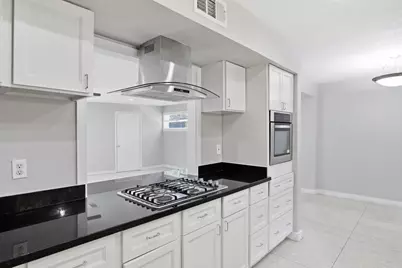 5515 Braesvalley Drive, Houston, TX 77096 - Photo 21