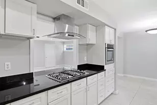 5515 Braesvalley Dr, Houston, TX 77096 - Photo 21