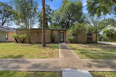 5515 Braesvalley Drive, Houston, TX 77096 - Photo 1
