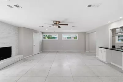 5515 Braesvalley Drive, Houston, TX 77096 - Photo 13