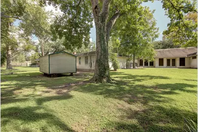 118 Lily Street, Lake Jackson, TX 77566 - Photo 35