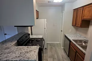 2501 Gulf Freeway, Dickinson, TX 77539 - Photo 3