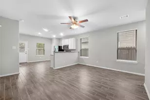 24750 Russet Bluff Trl, Houston, TX 77336 - Photo 5