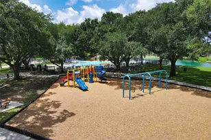 6102 Breezy Hollow Ln, Katy, TX 77450 - Photo 11