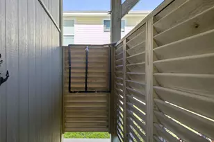 22019 Frio Dr, Galveston, TX 77554 - Photo 33