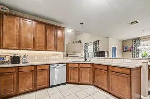 4112 S Meridian Greens Dr, Dickinson, TX 77539 - Photo 7
