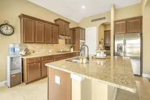 321 Westwood Dr, League City, TX 77573 - Photo 7