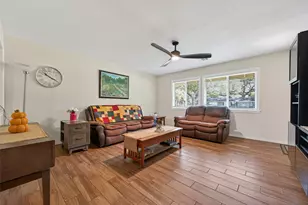 204 King Dr, Columbus, TX 78934 - Photo 7