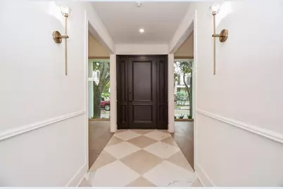 7528 Chevy Chase Drive, Houston, TX 77063 - Photo 3