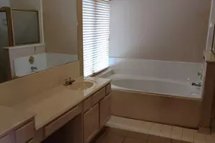 3136 Moonlit Lake Cir, League City, TX 77573 - Photo 11