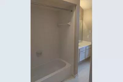 3136 Moonlit Lake Circle, League City, TX 77573 - Photo 19