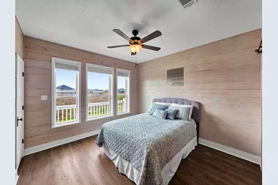 943 Sand Dune Drive, Crystal Beach, TX 77650 - Photo 27
