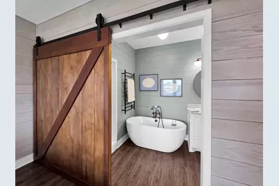 943 Sand Dune Drive, Crystal Beach, TX 77650 - Photo 9