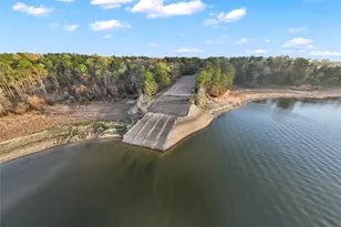 322 Parkside Dr, Zavalla, TX 75980 - Photo 5