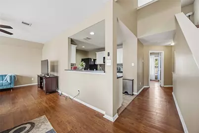 7014 Woodridge Row Drive, Houston, TX 77087 - Photo 7