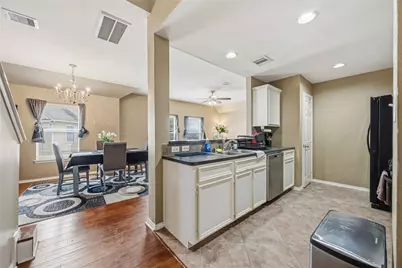 7014 Woodridge Row Drive, Houston, TX 77087 - Photo 17