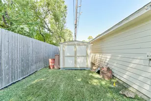 16723 Chewton Glen St, Tomball, TX 77377 - Photo 39