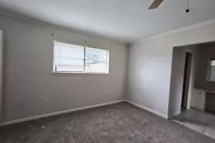 1903 Britton St, Baytown, TX 77520 - Photo 9