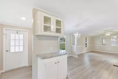 518 Elena Lane, Highlands, TX 77562 - Photo 13
