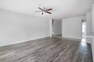 9805 Cold Creek, Conroe, TX 77306 - Photo 5