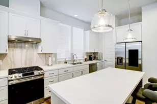 2804 Grand Fountains Dr, Houston, TX 77054 - Photo 11